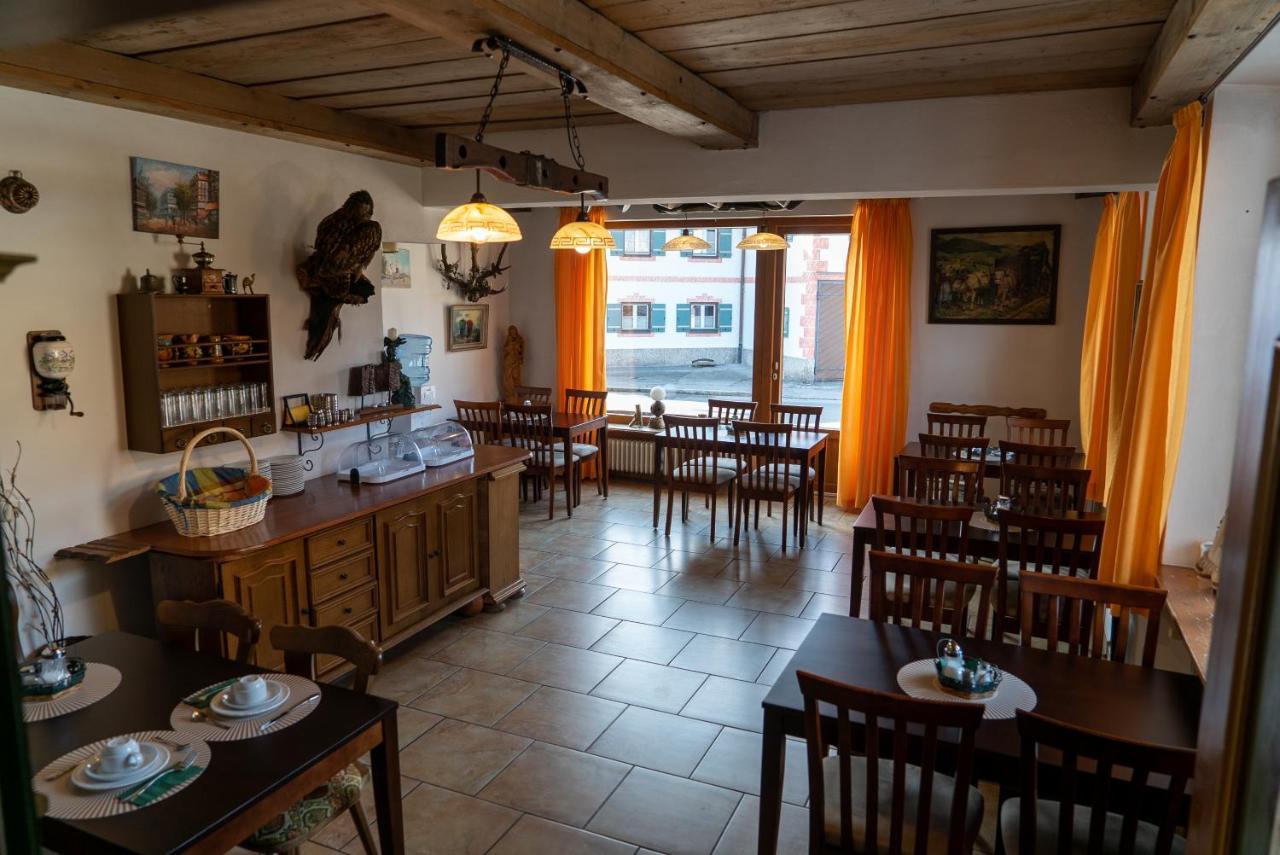 Hotel Bavaria Инцел Екстериор снимка