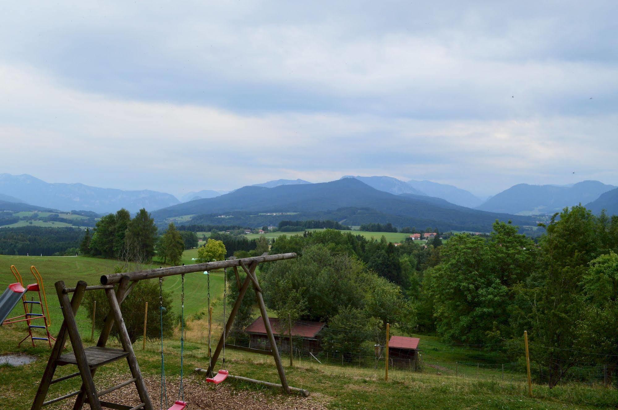 Hotel Bavaria Инцел Екстериор снимка